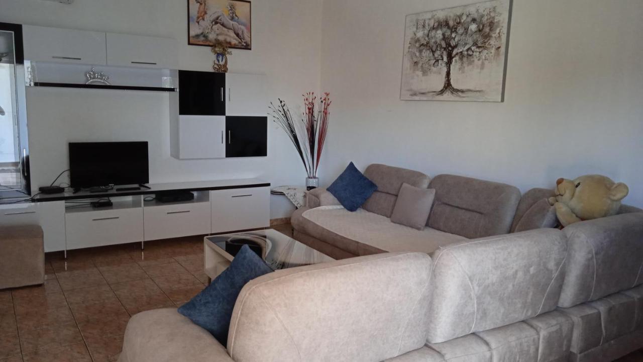 Arsen Apartments Sarandë 外观 照片