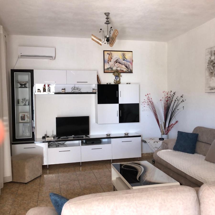 Arsen Apartments Sarandë 外观 照片